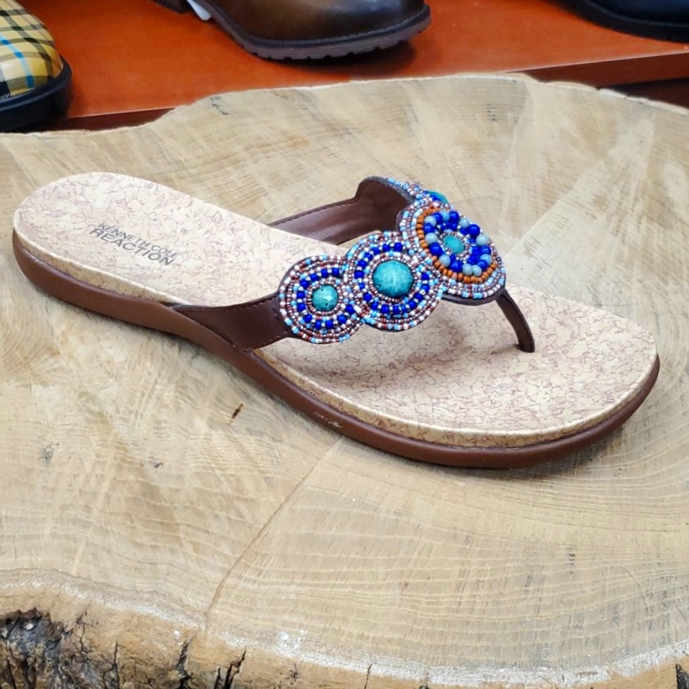 Brand New Kenneth Cole Womans Sandle